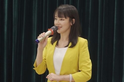 我的体育老师演员表娜娜_我的体育老师演员表娜娜简介